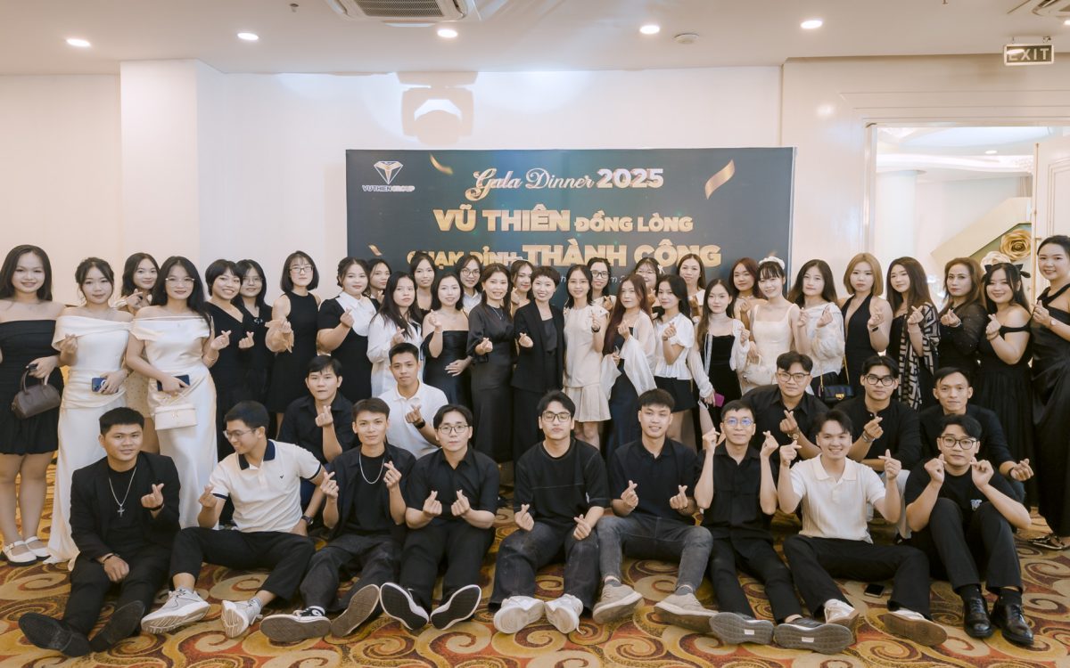 CHƯƠNG TRÌNH YEAR END PARTY VŨ THIÊN ĐỒNG LÒNG – CHẠM ĐỈNH THÀNH CÔNG