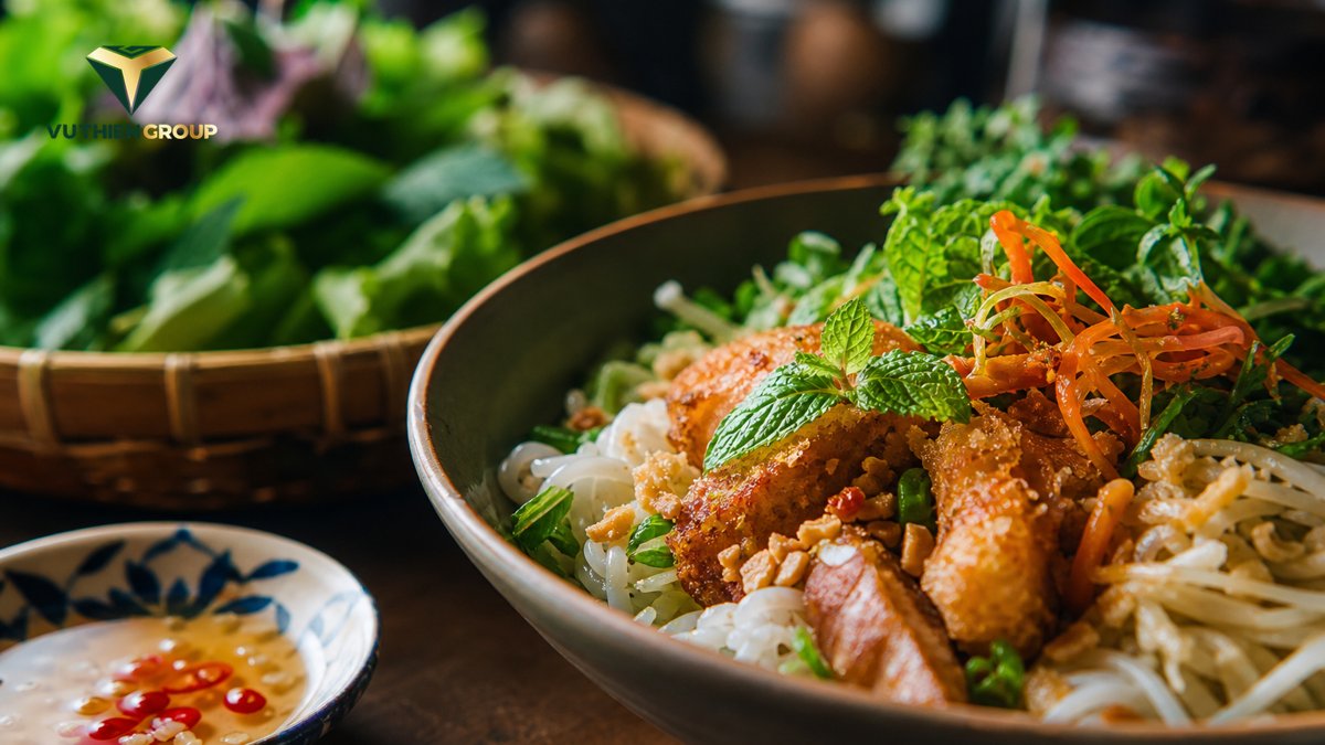 1. Lương nhân viên phục vụ nhà hàng gồm những khoản nào?